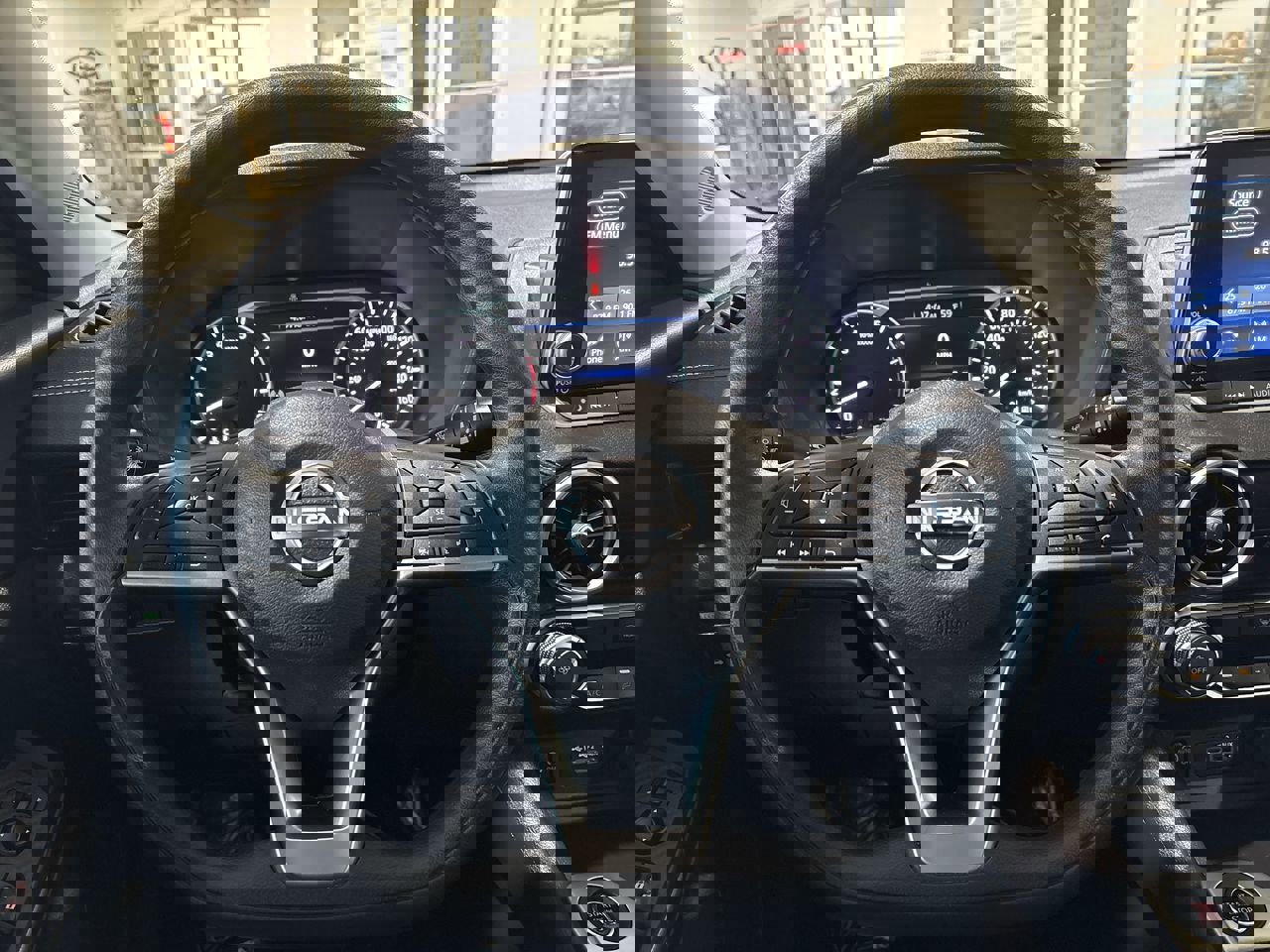 Used 2024 Nissan Sentra SV image 14