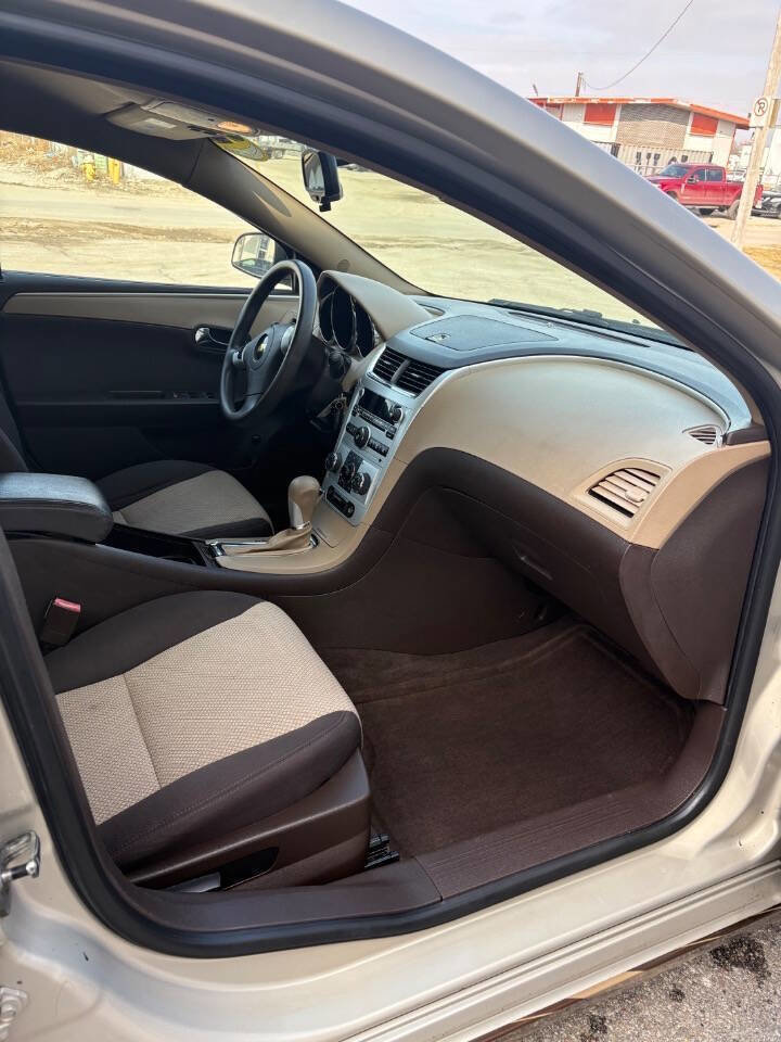 Used 2011 Chevrolet Malibu LS image 8