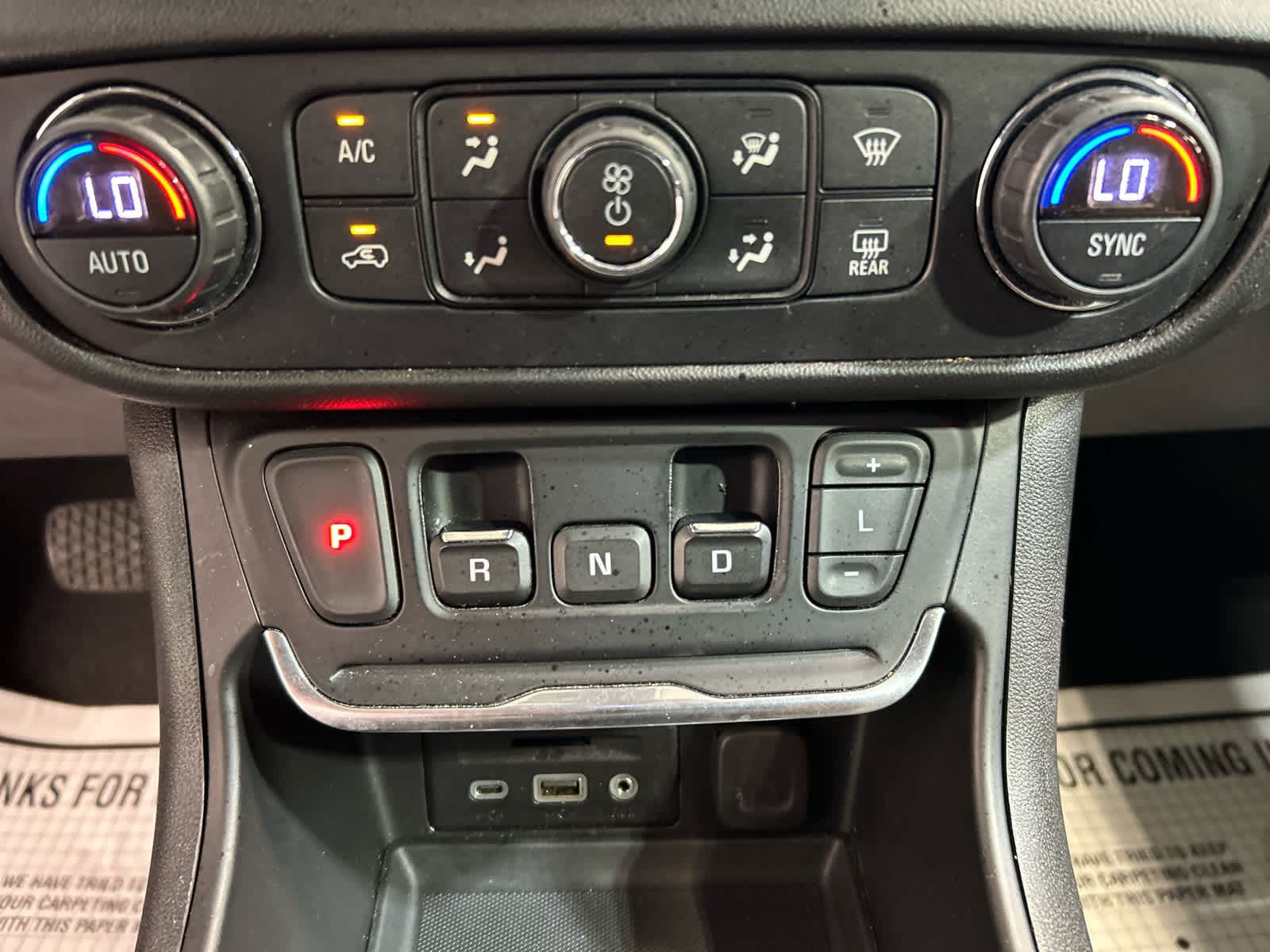 Used 2020 GMC Terrain SLT AWD/4WD image 7
