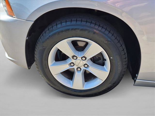 Used 2014 Dodge Charger SE RWD image 20