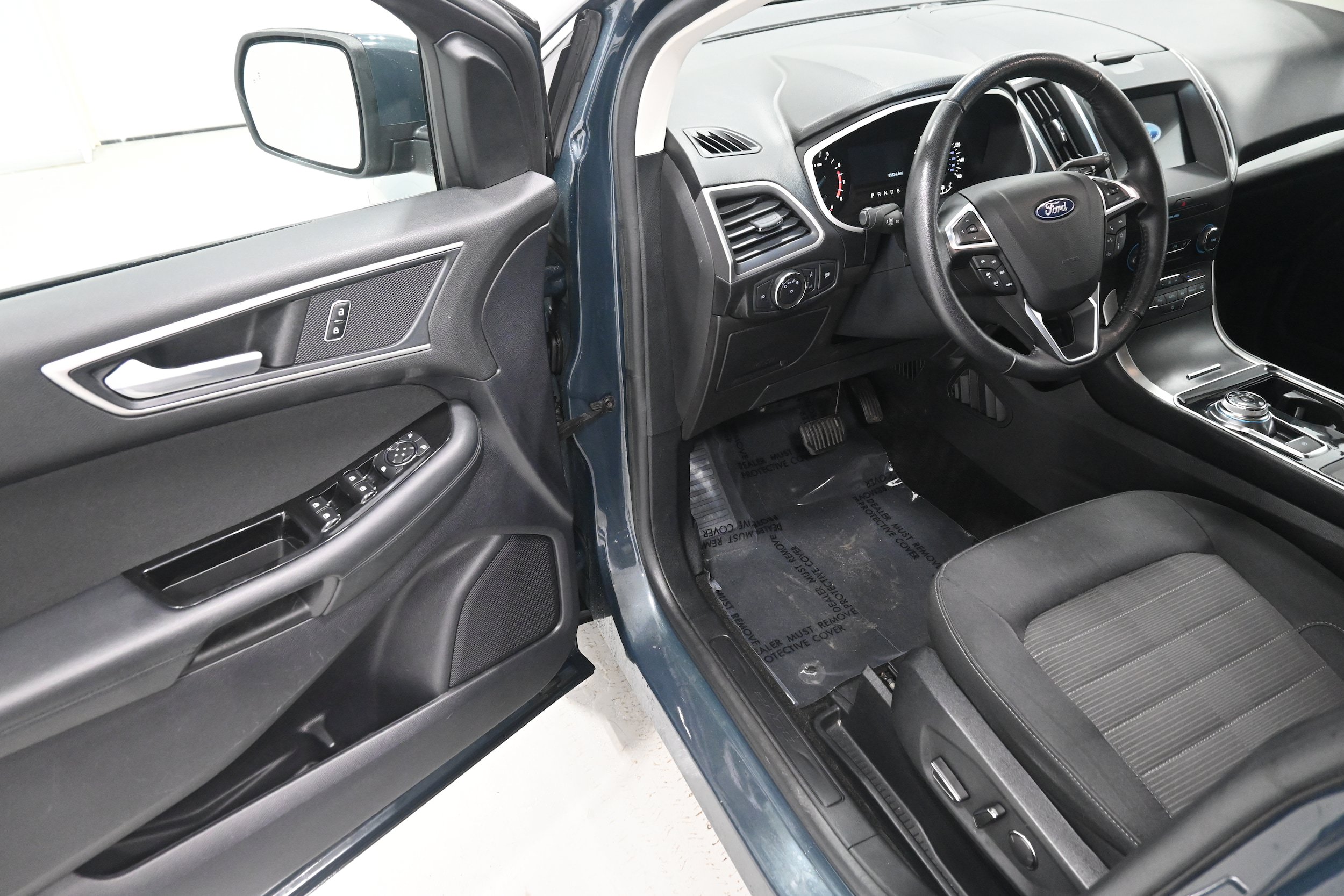 Used 2019 Ford Edge SEL AWD/4WD image 4