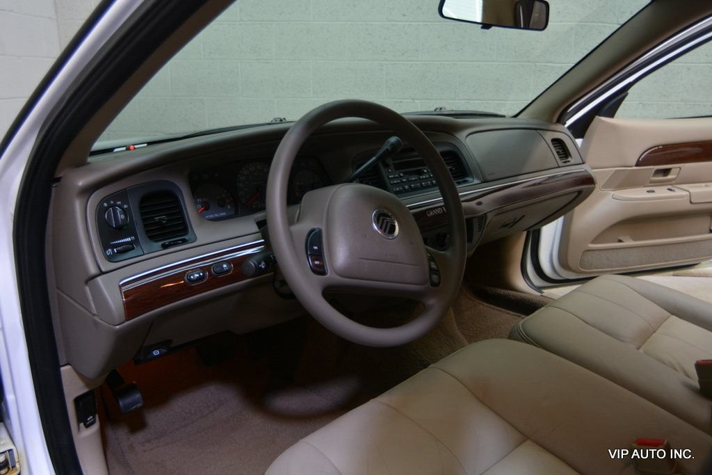 Used 2003 Mercury Grand Marquis GS RWD image 15