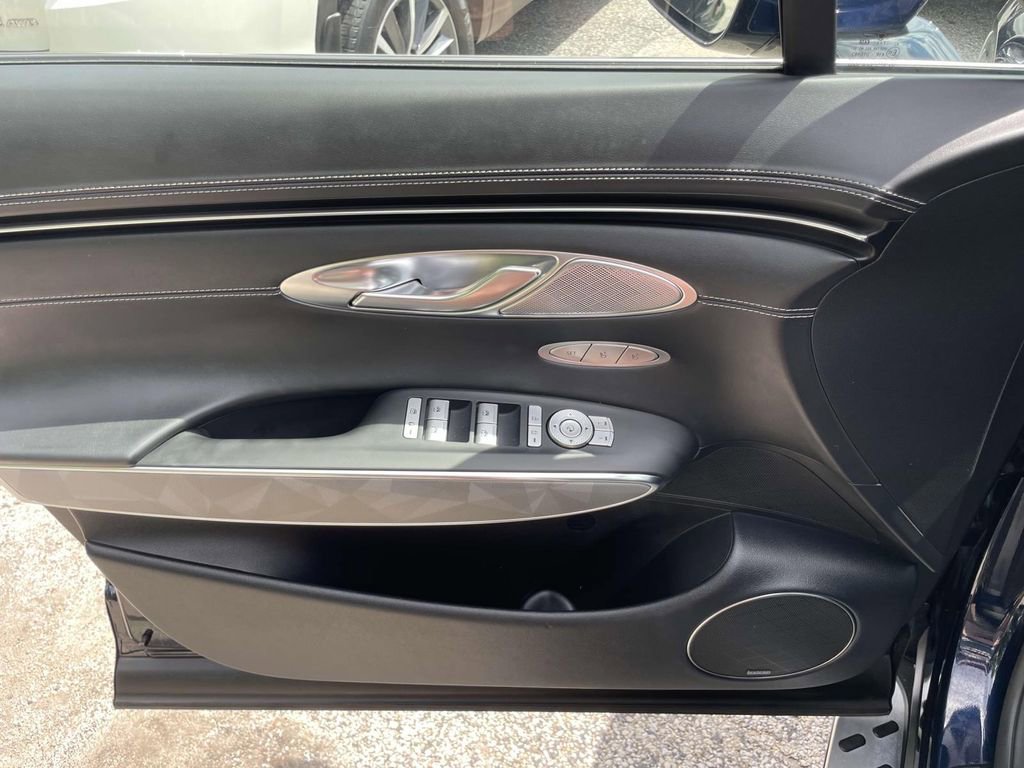 Certified 2024 Genesis GV70 3.5T Sport w/ Sport Advanced Package image 15