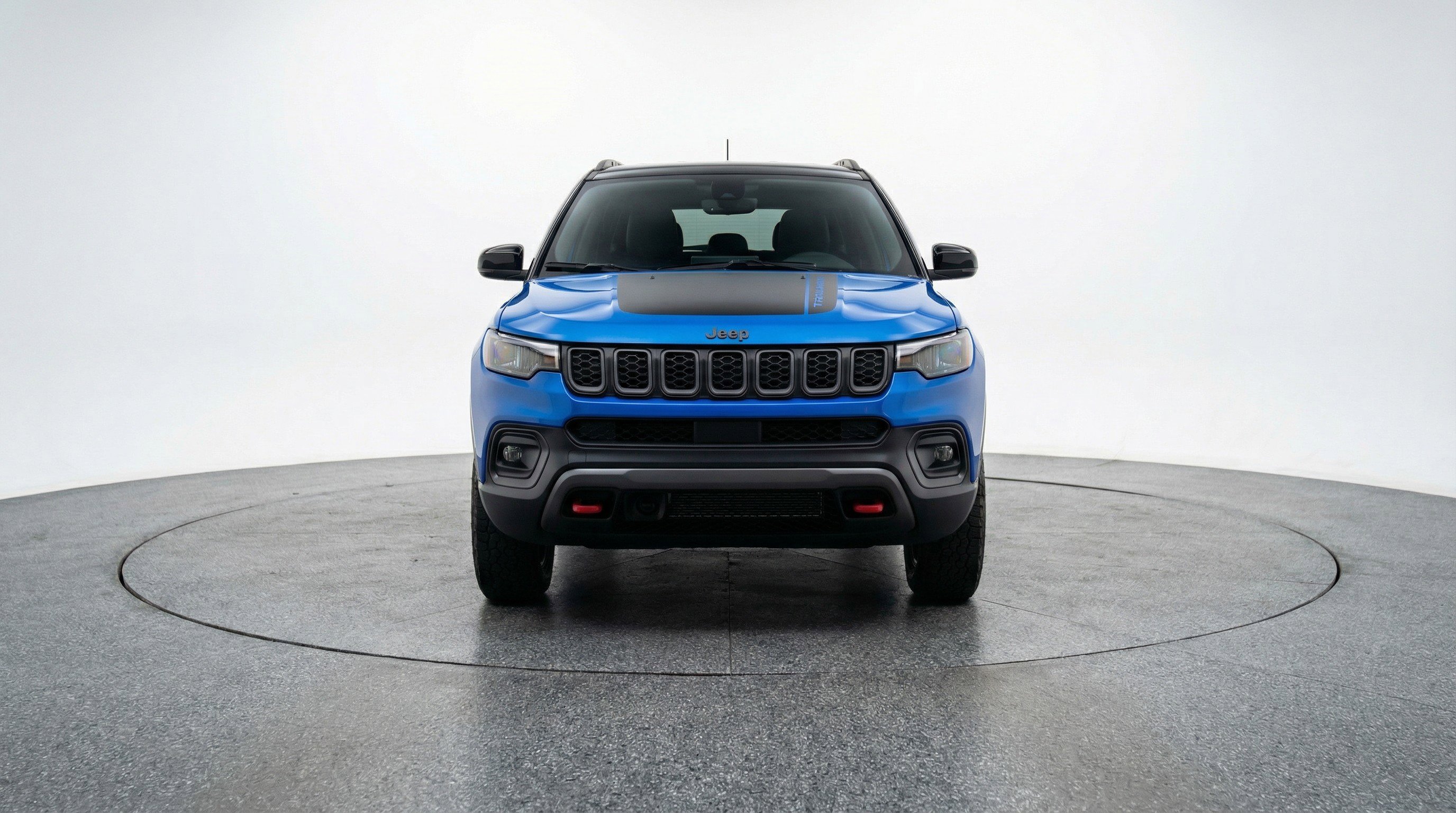 Used 2025 Jeep Compass Trailhawk image 2