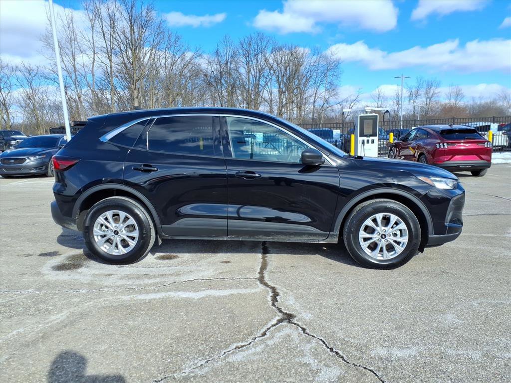 Certified 2023 Ford Escape Active image 9