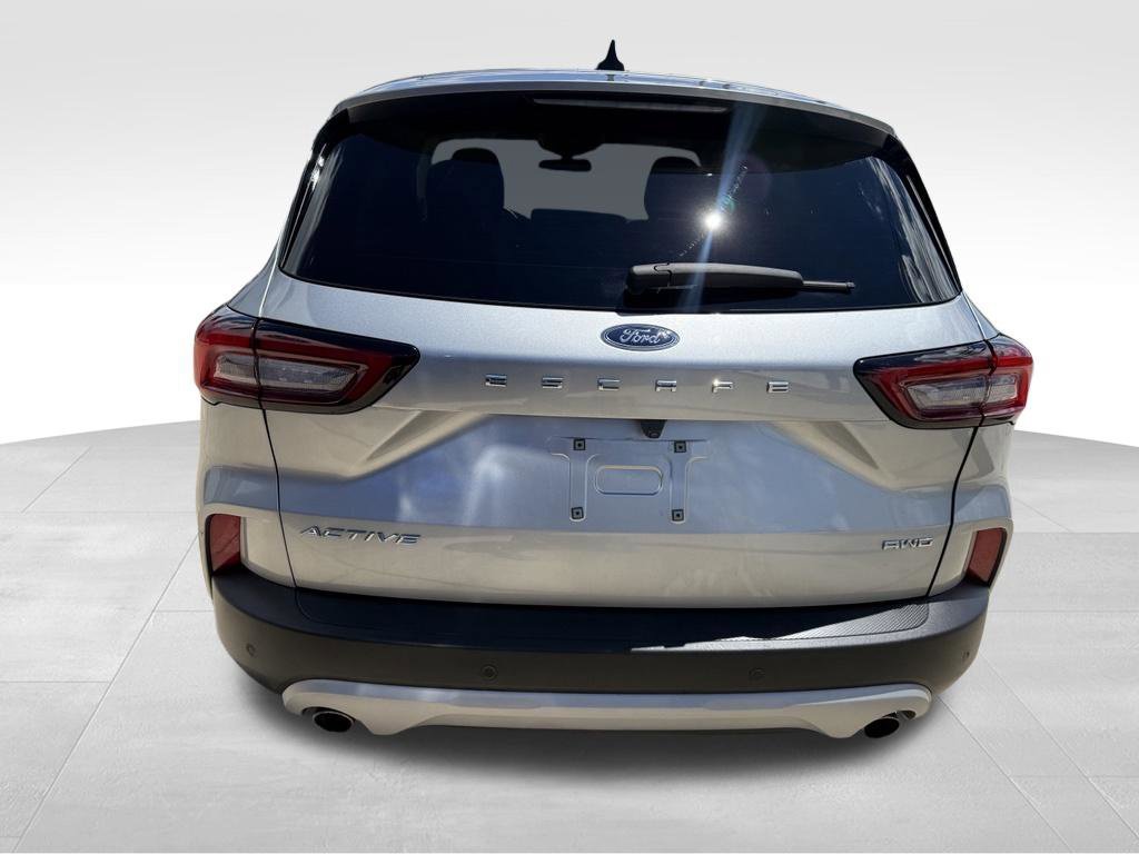 Used 2023 Ford Escape Active w/ Tech Pack #1 AWD/4WD image 10