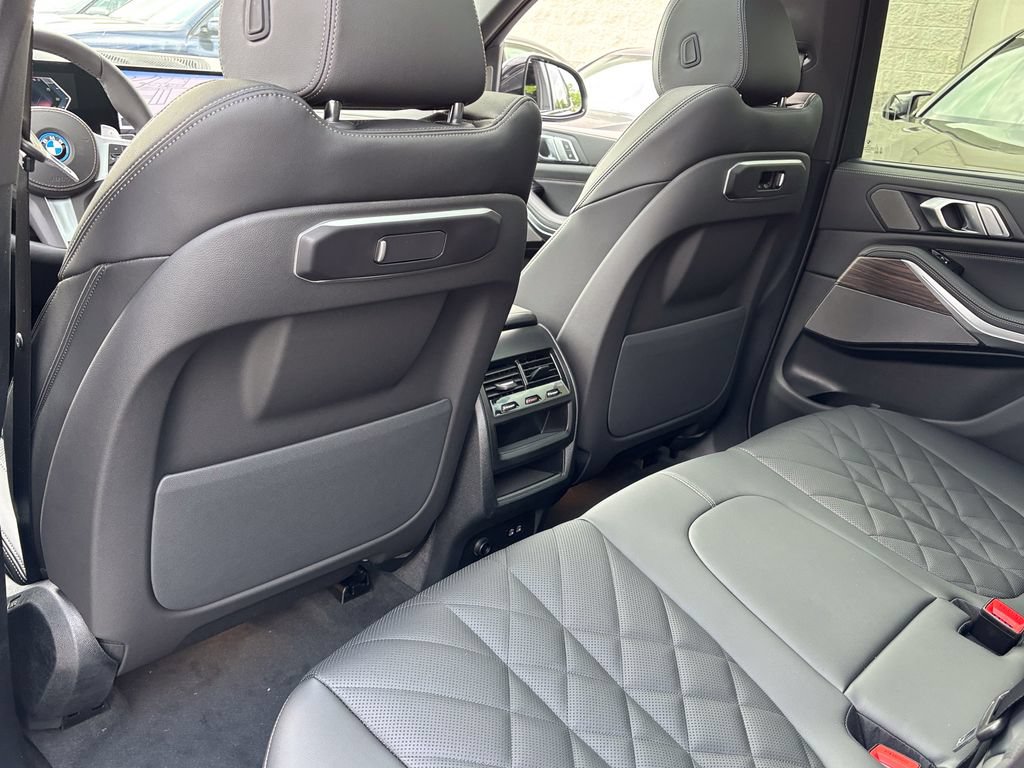 New 2026 BMW X5 xDrive50e w/ M Sport Package AWD/4WD image 32