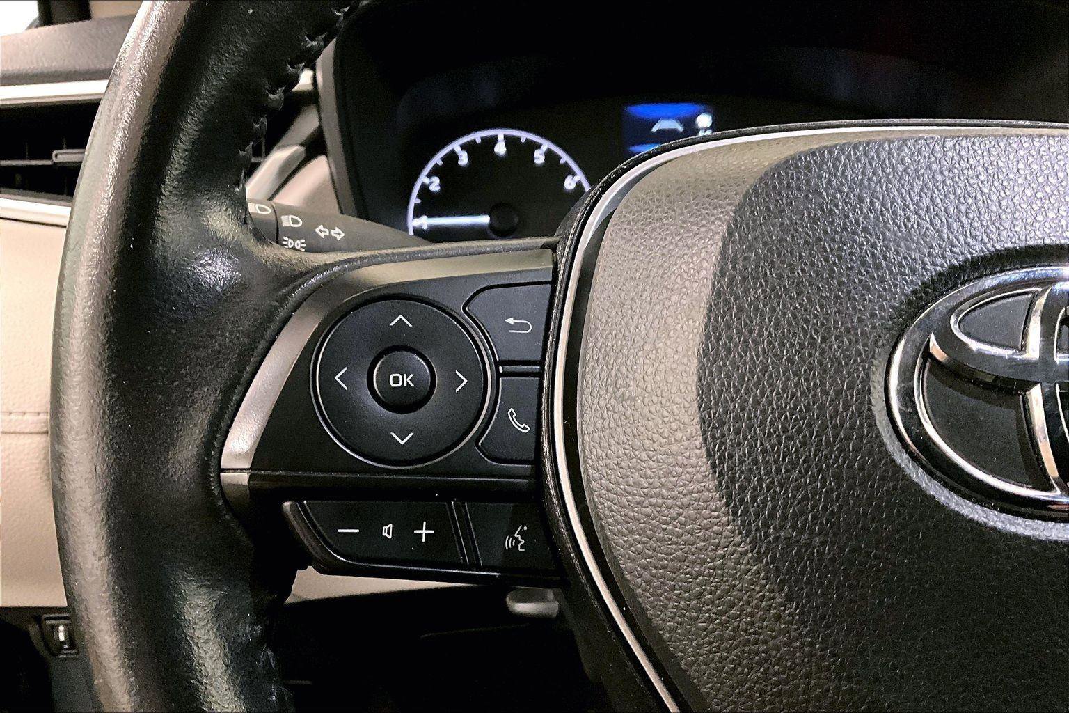 Used 2023 Toyota Corolla Cross LE image 17