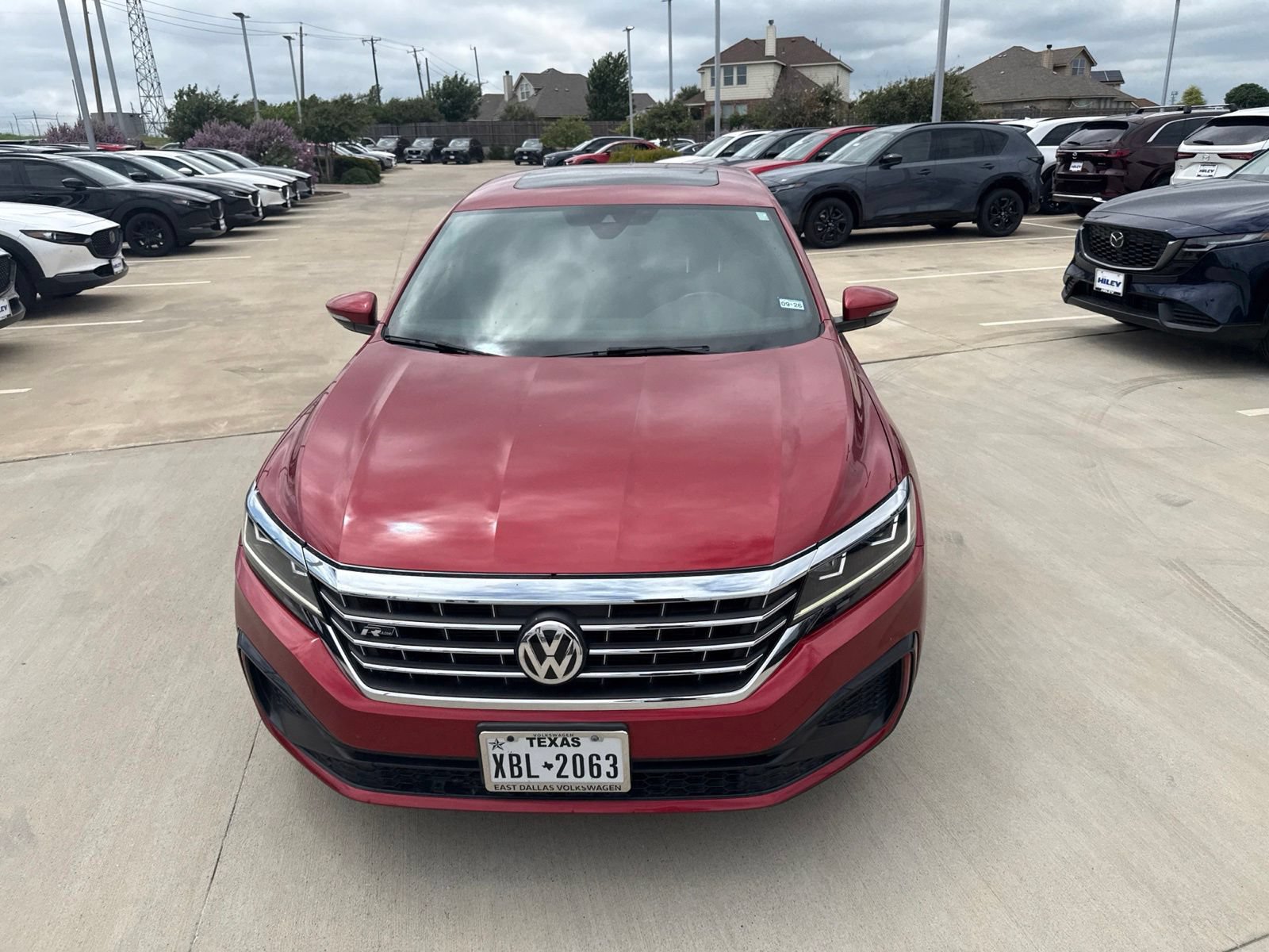 Used 2022 Volkswagen Passat 2.0T R-Line FWD image 2