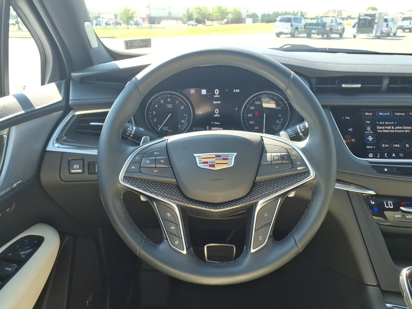 Certified 2025 Cadillac XT5 Sportv w/ Technology Package AWD/4WD image 8