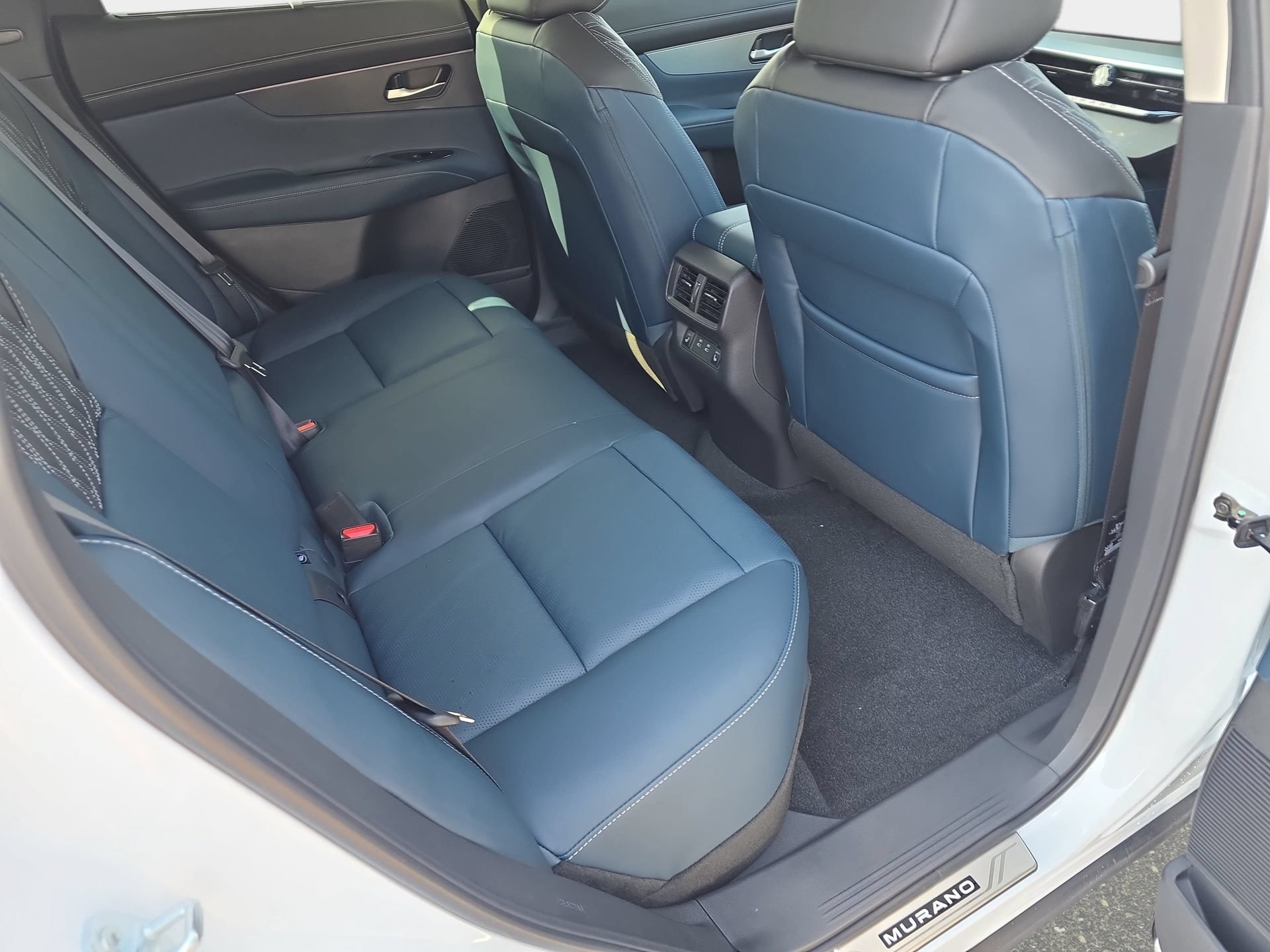 New 2026 Nissan Murano Platinum w/ Cargo Package AWD/4WD image 11