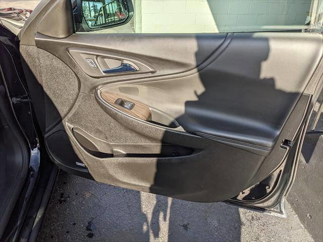 Used 2025 Chevrolet Malibu LT image 19