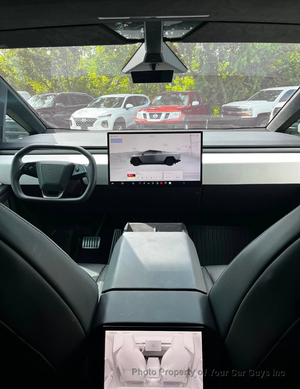 Used 2025 Tesla Cybertruck AWD Crew Cab image 28