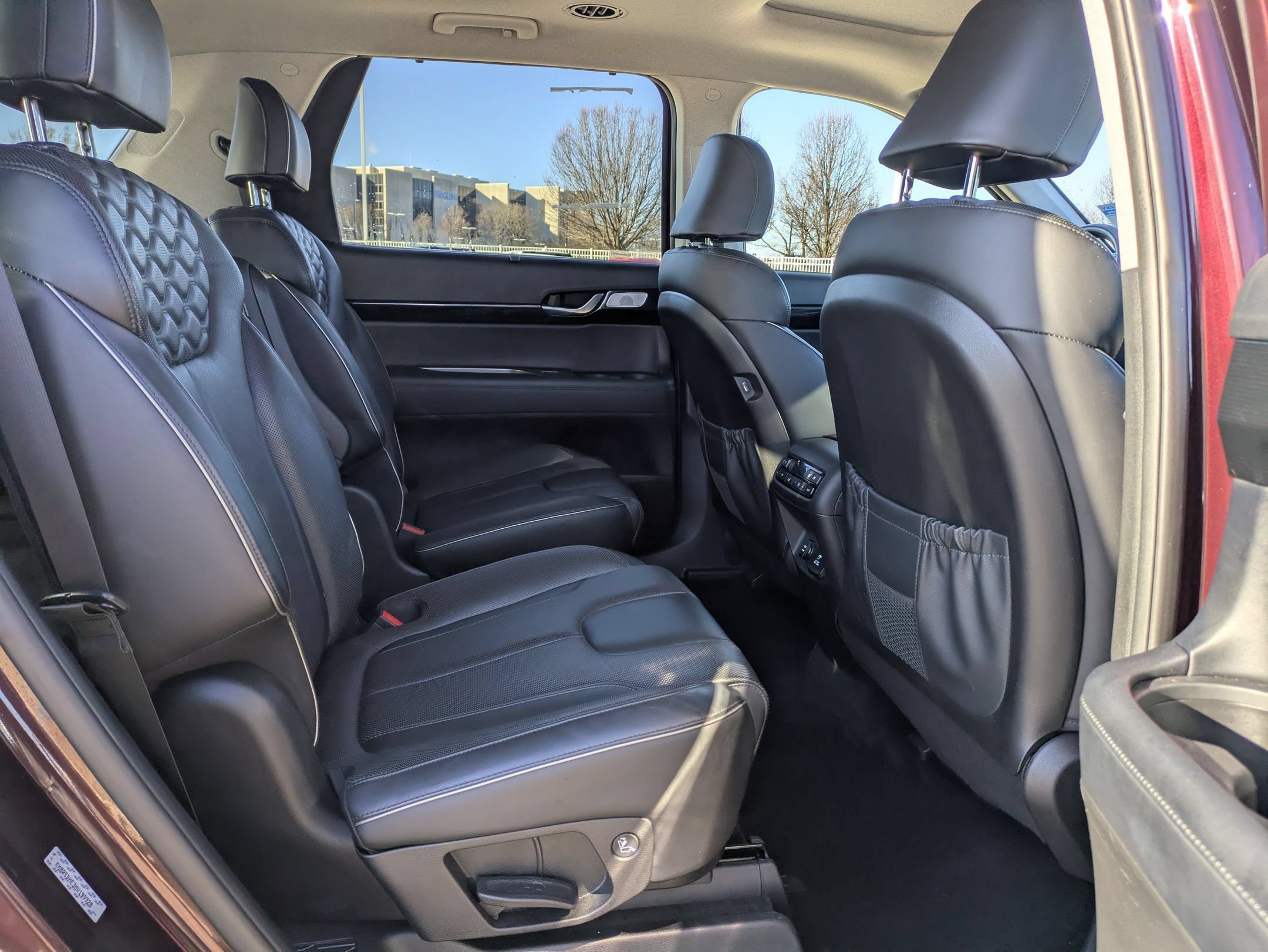 Used 2021 Hyundai Palisade Limited w/ Winter Package AWD/4WD image 29