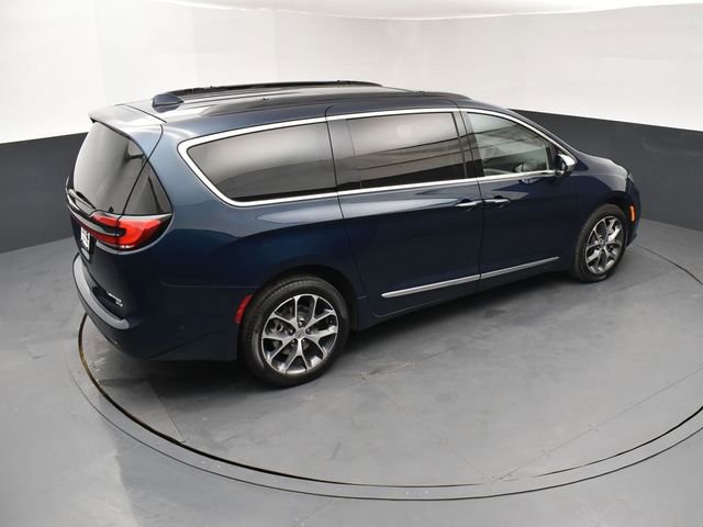 Used 2022 Chrysler Pacifica Limited image 18