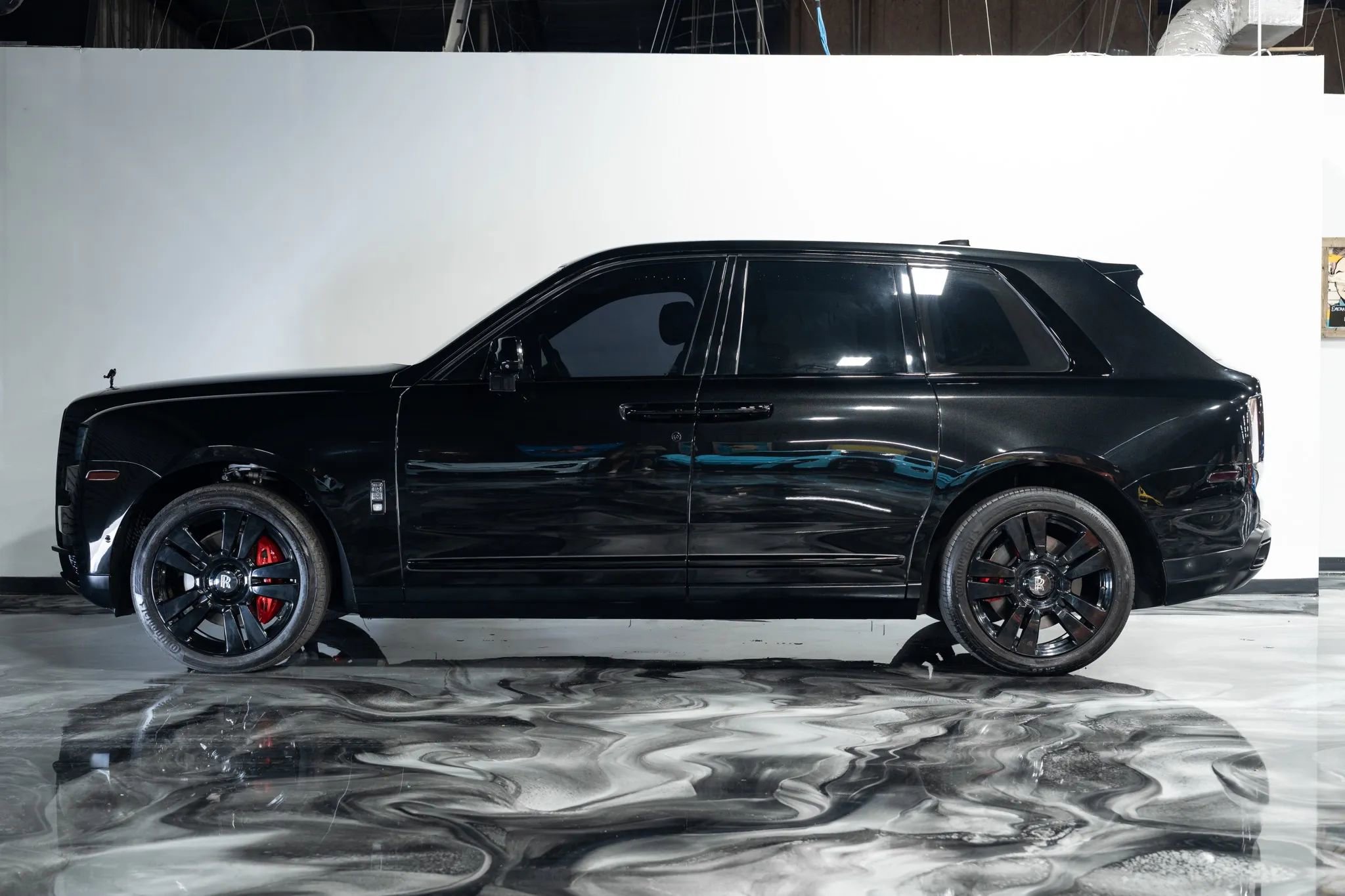 Used 2019 Rolls-Royce Cullinan image 38
