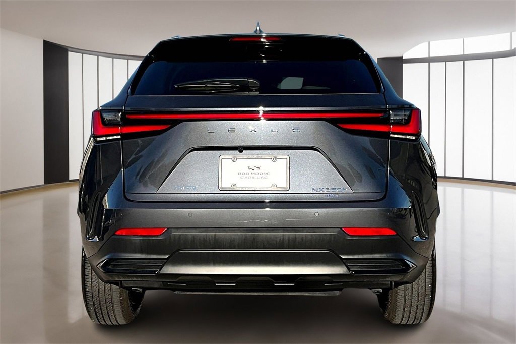 Used 2025 Lexus NX 300h AWD w/ Accessory Package (2T) image 4