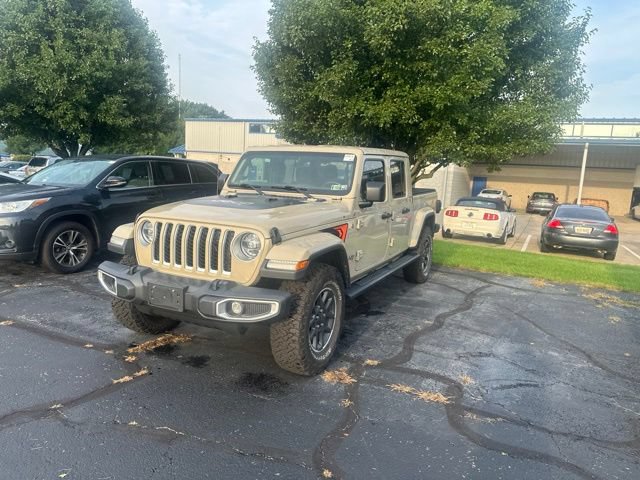 Used 2022 Jeep Gladiator Overland w/ Popular Equipment Package AWD/4WD image 3