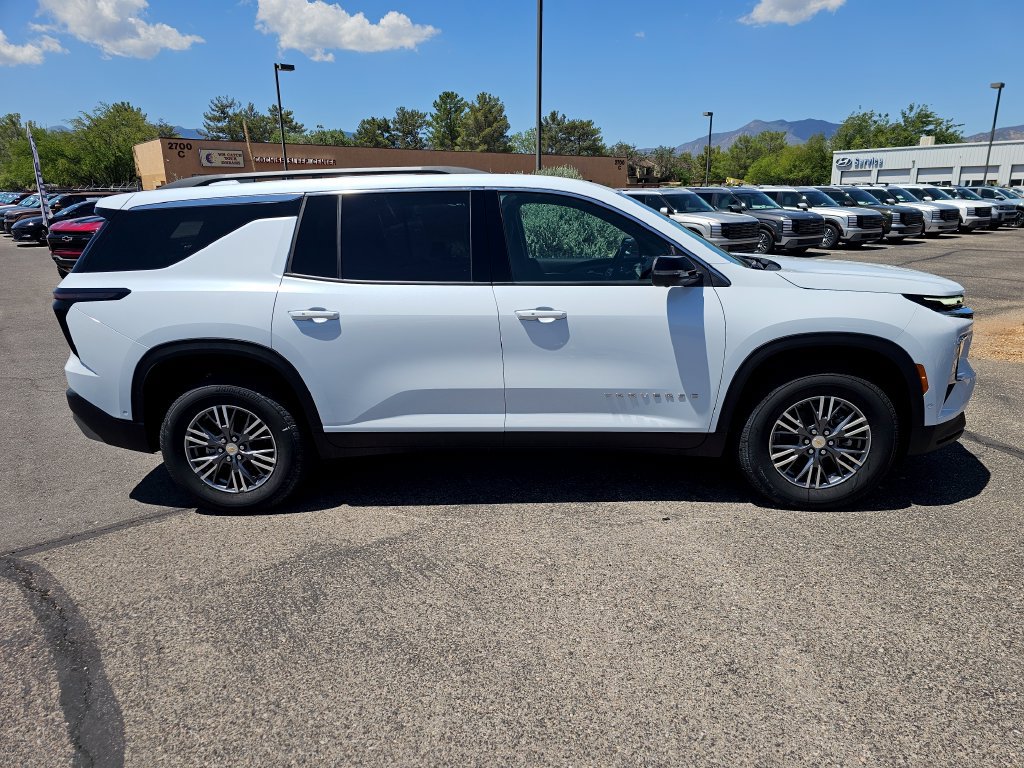 New 2026 Chevrolet Traverse LT w/ Enhanced Driving Package FWD image 6