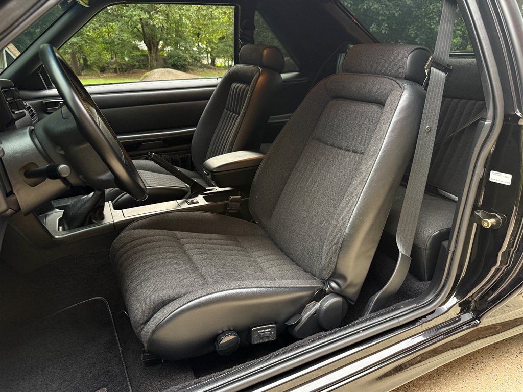 Used 1993 Ford Mustang Cobra RWD image 45
