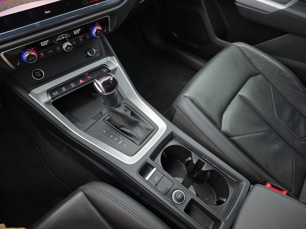 Used 2024 Audi Q3 2.0T Premium AWD/4WD image 19
