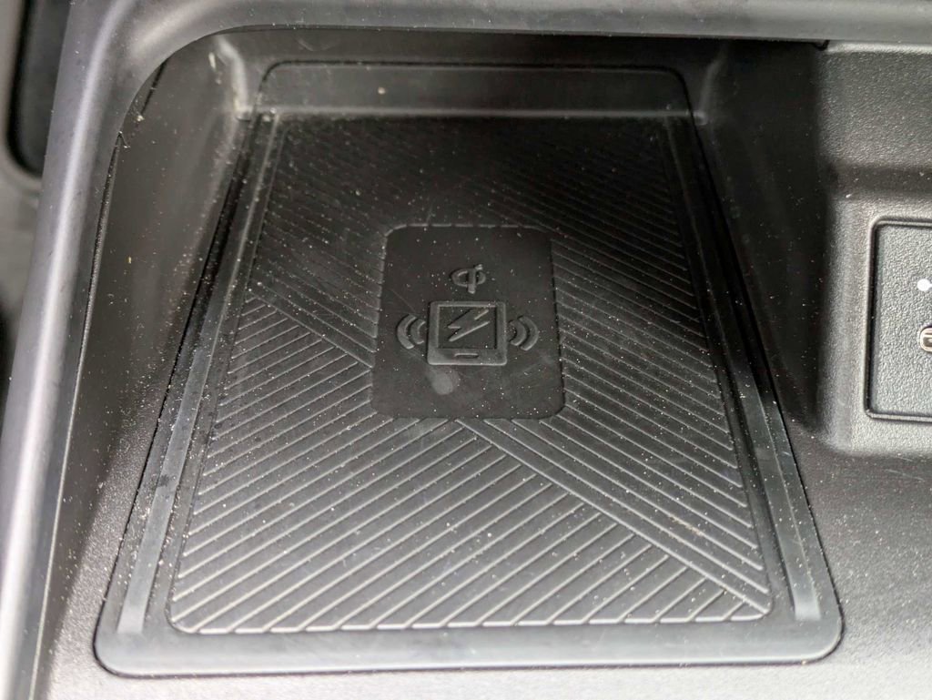 Used 2023 INFINITI QX50 Sensory image 29