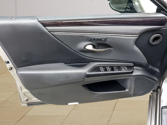 Used 2021 Lexus ES 250 w/ Premium Package AWD/4WD image 24