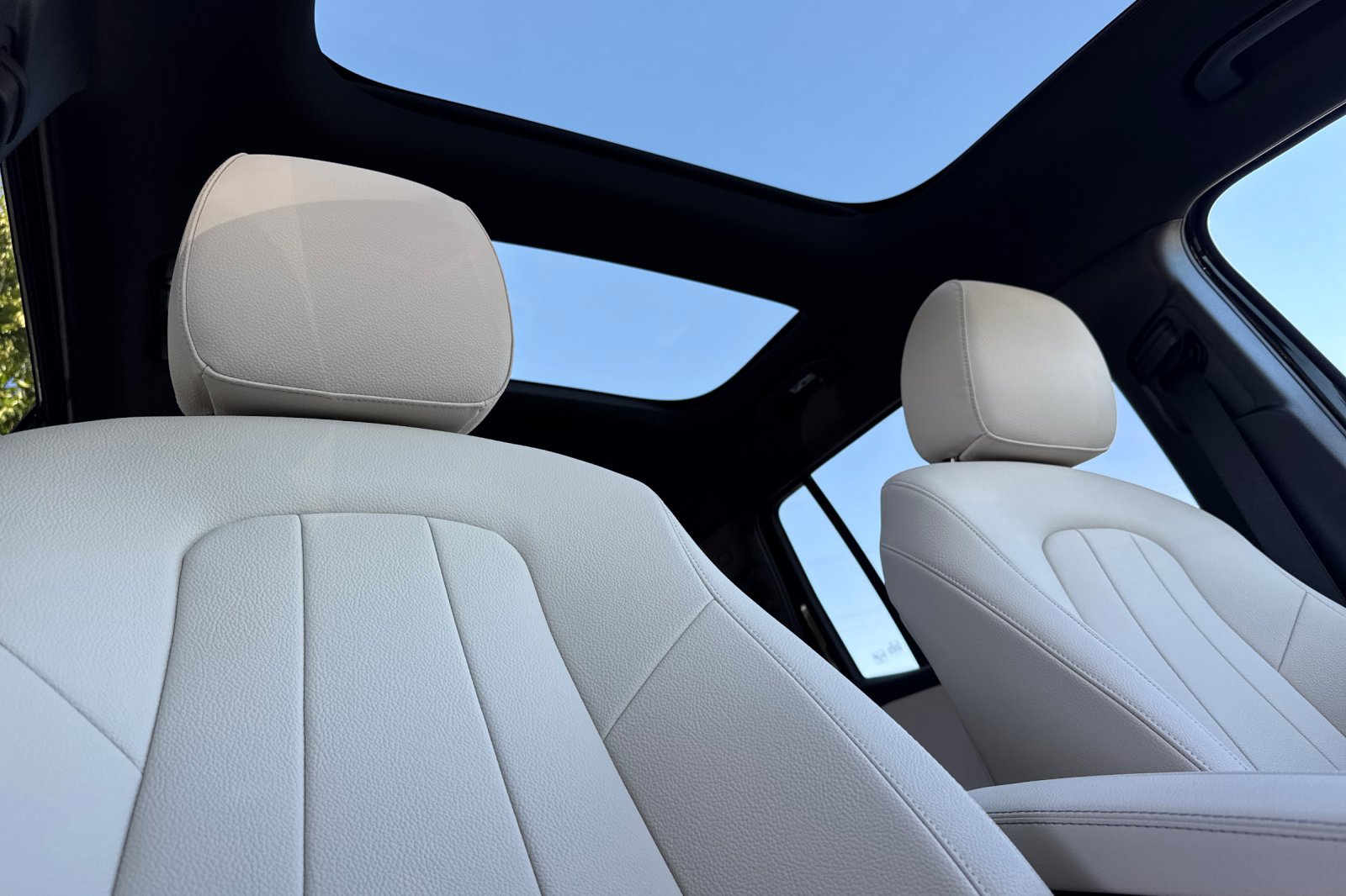 New 2026 Mercedes-Benz GLB 250 4MATIC image 17