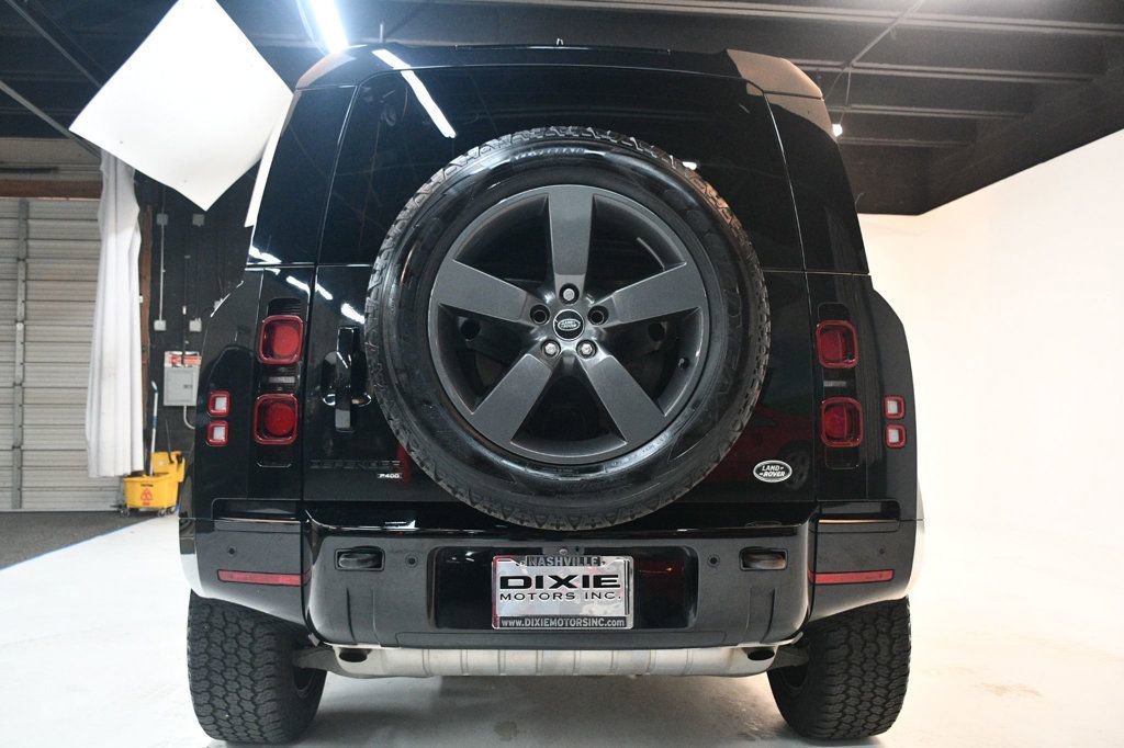 Used 2023 Land Rover Defender 110 X-Dynamic SE image 17