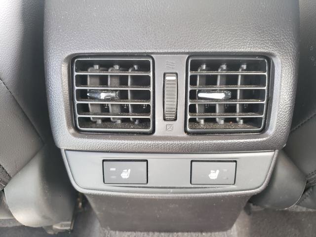 Used 2017 Subaru Outback 3.6R Limited image 14