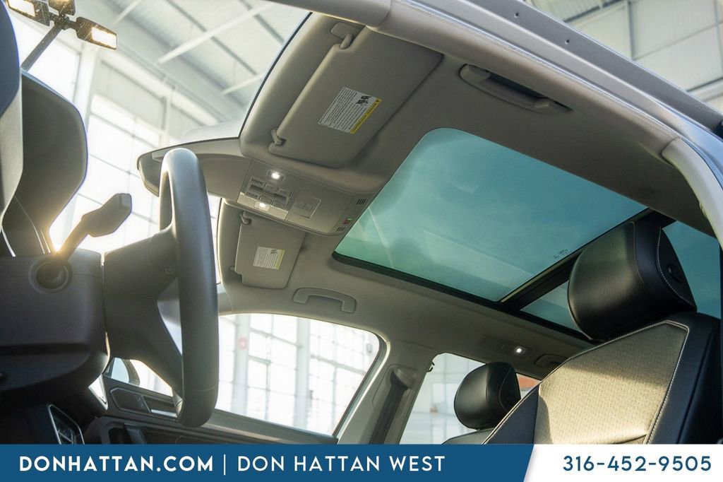 Used 2023 Volkswagen Tiguan SE FWD image 19