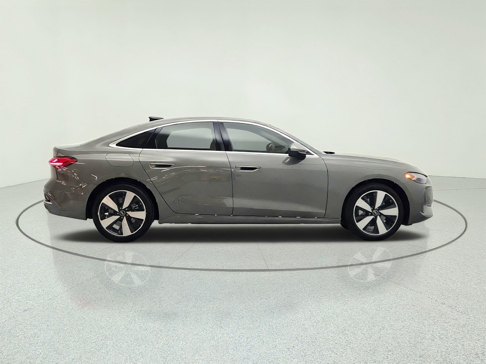 Used 2025 Audi A5 2.0T Prestige w/ 19" Wheel Package AWD/4WD image 4