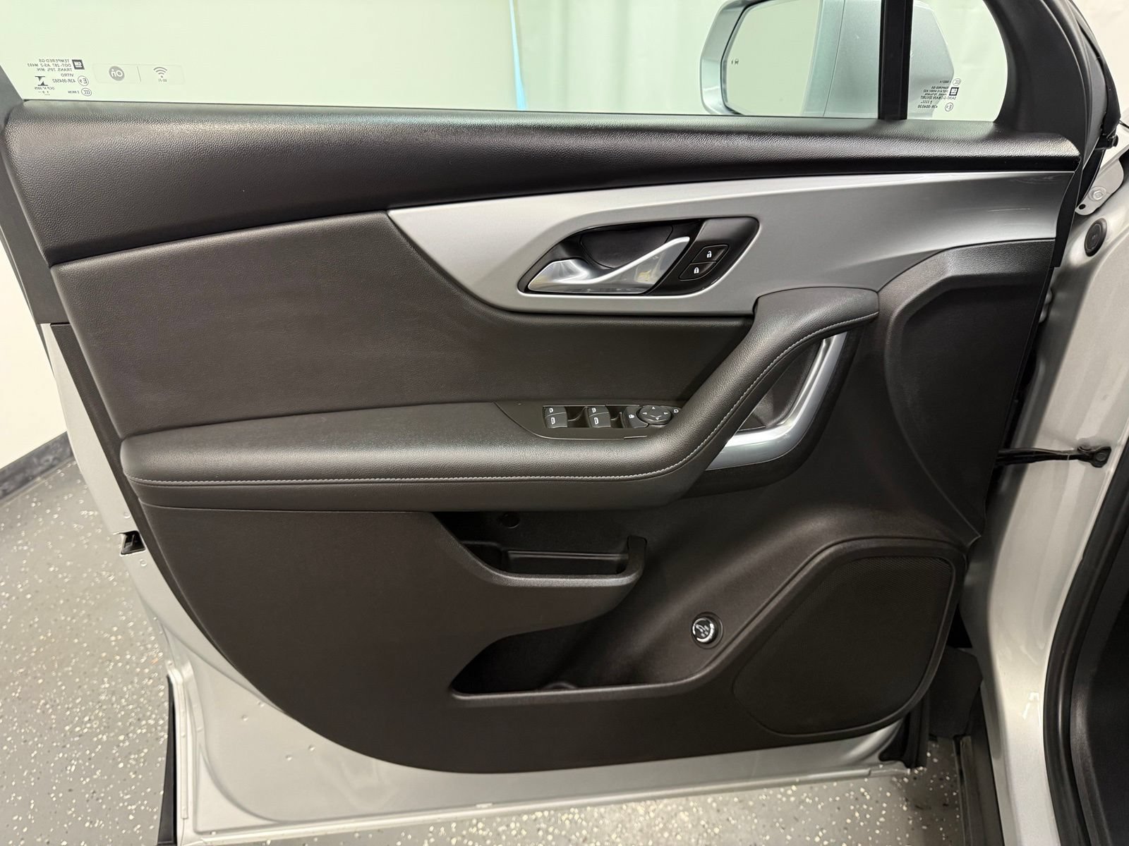 Used 2020 Chevrolet Blazer LT AWD/4WD image 9