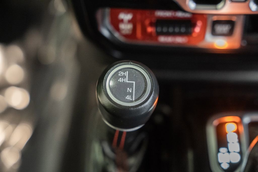 Used 2018 Jeep Wrangler Unlimited Rubicon image 28