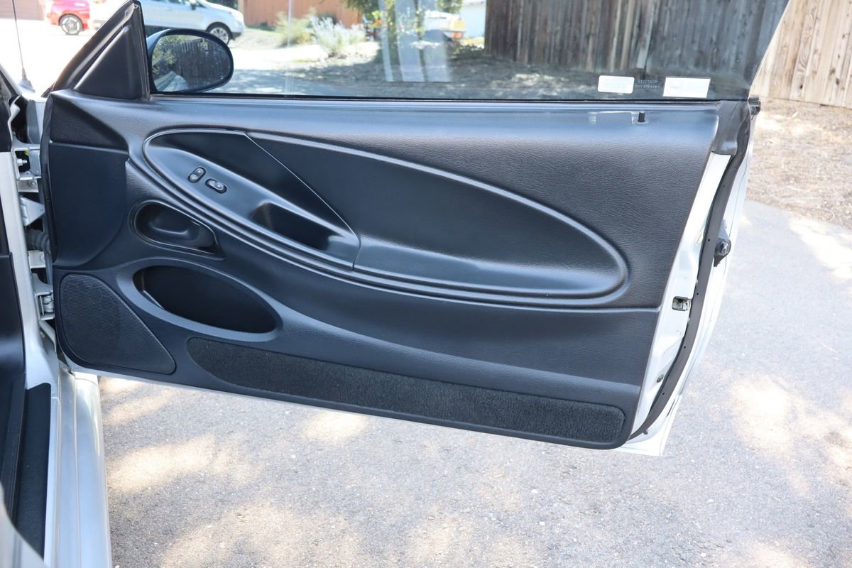 Used 1998 Ford Mustang GT image 25