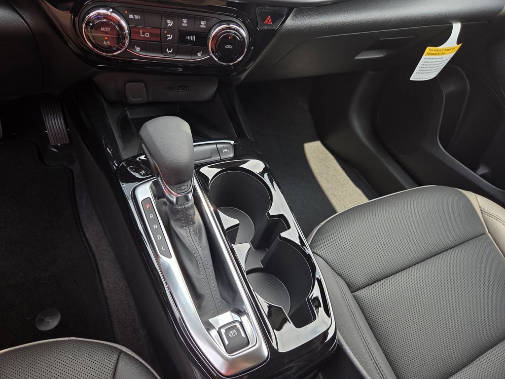 New 2026 Chevrolet Trax ACTIV w/ Sunroof Package FWD image 13