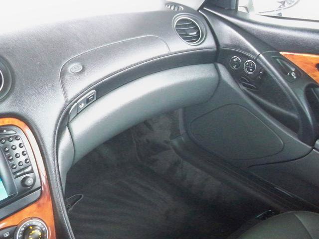 Used 2004 Mercedes-Benz SL 500 image 10