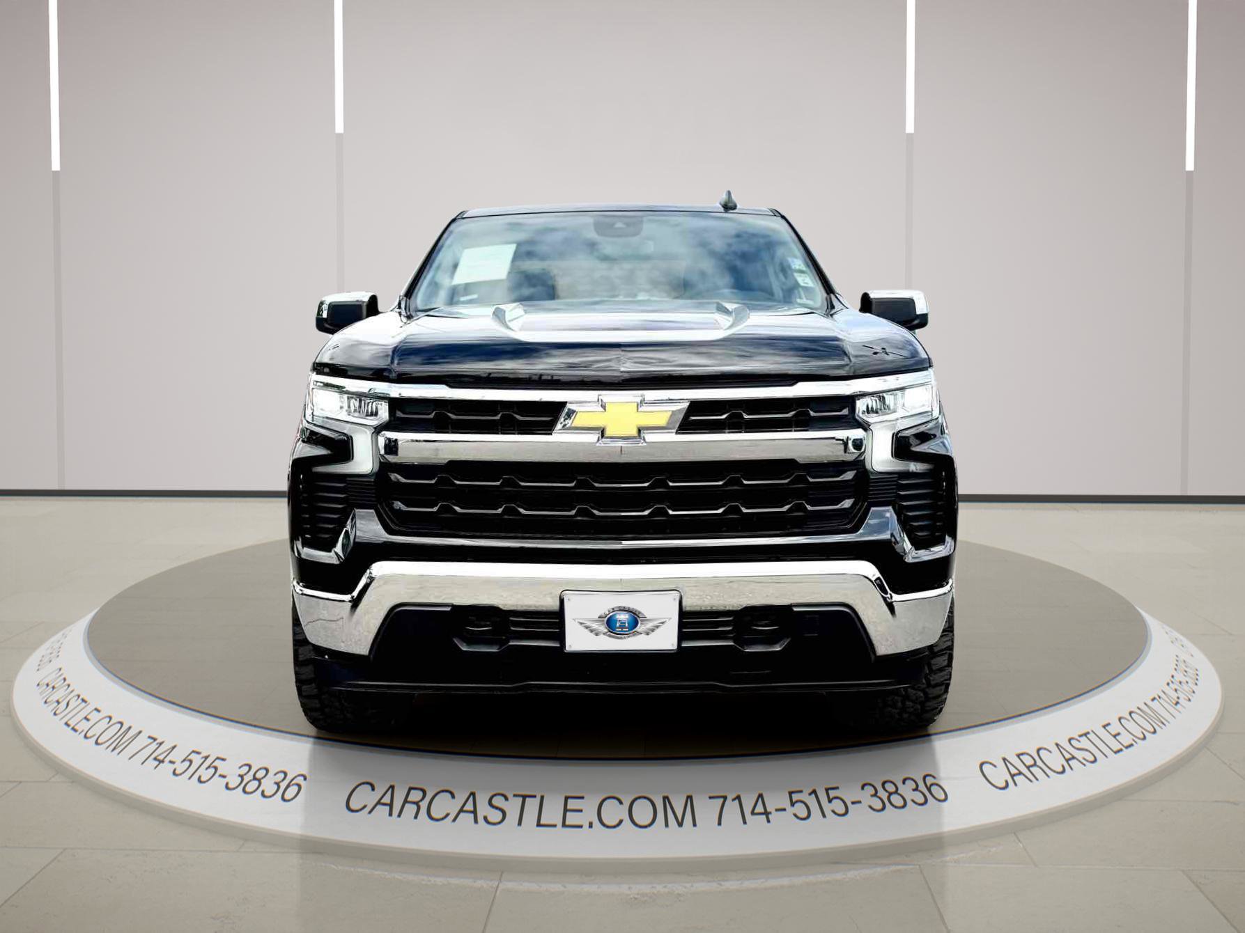 Used 2023 Chevrolet Silverado 1500 LT w/ Protection Package AWD/4WD image 2