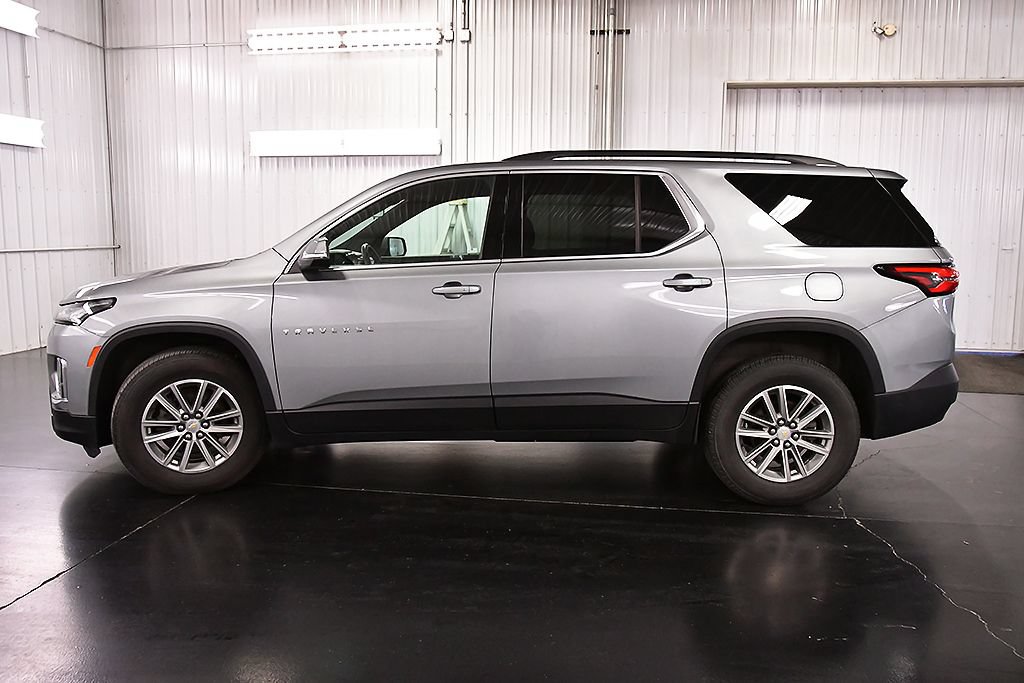 Used 2023 Chevrolet Traverse LT AWD/4WD image 4