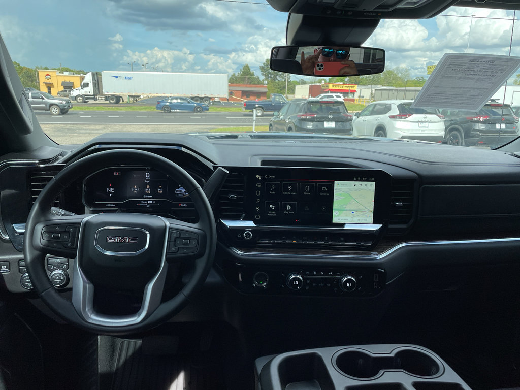 Used 2024 GMC Sierra 1500 Elevation image 11