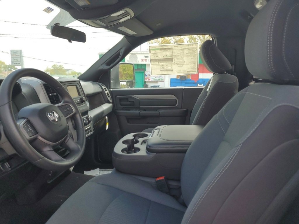 New 2024 RAM 2500 Tradesman w/ Chrome Appearance Group image 27