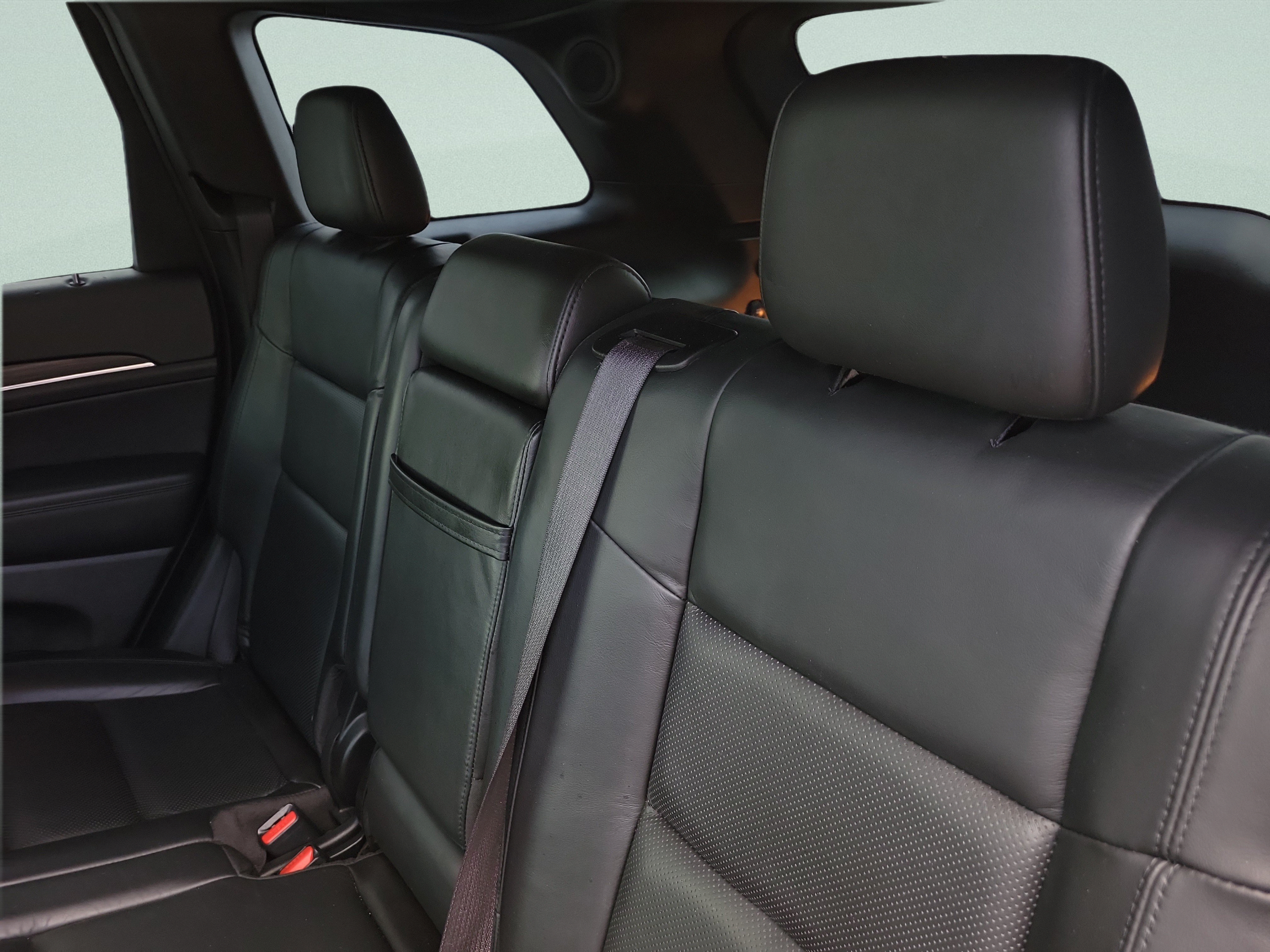 Used 2021 Jeep Grand Cherokee Limited w/ Luxury Group II RWD image 9