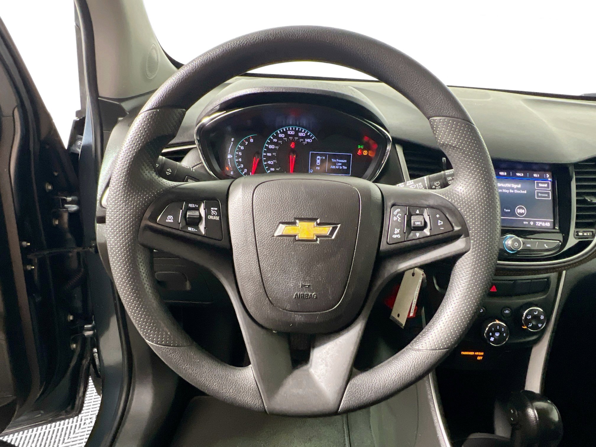 Used 2021 Chevrolet Trax LS w/ Tint and Cruise Package image 17