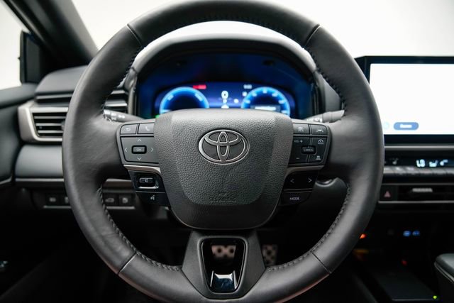 Used 2025 Toyota Camry XSE image 24
