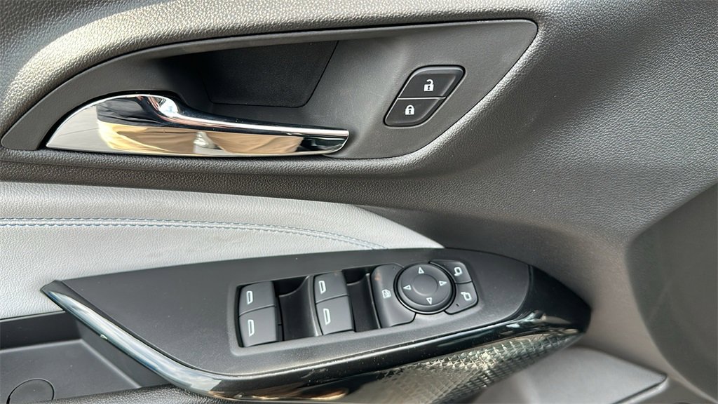 New 2025 Chevrolet Trax LT w/ LT Convenience Package image 12