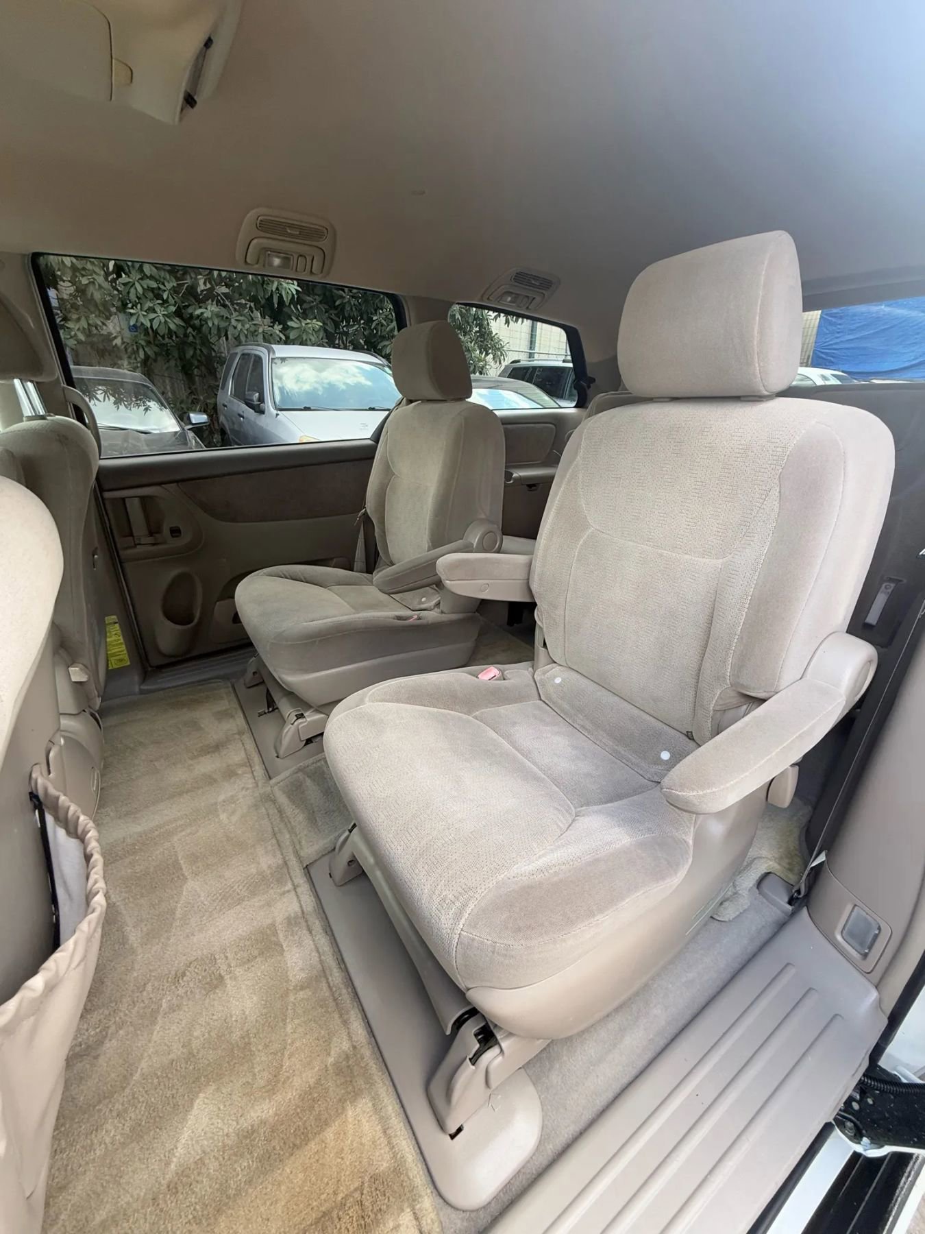 Used 2004 Toyota Sienna XLE Limited image 14