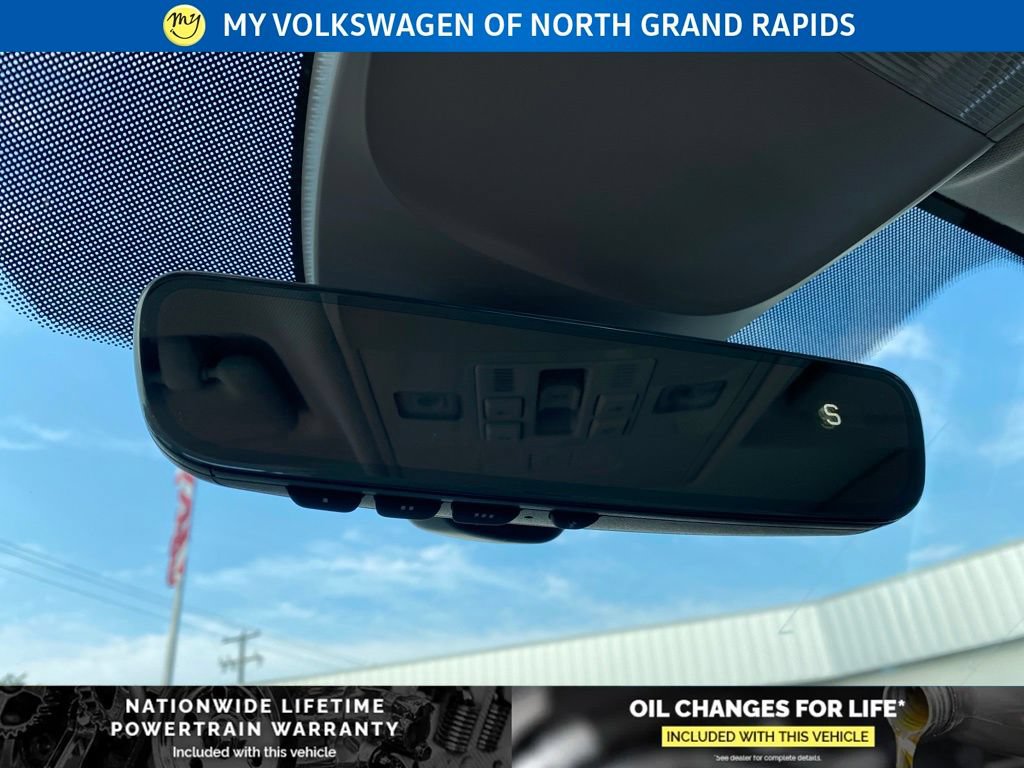 New 2026 Volkswagen Taos SE AWD/4WD image 13