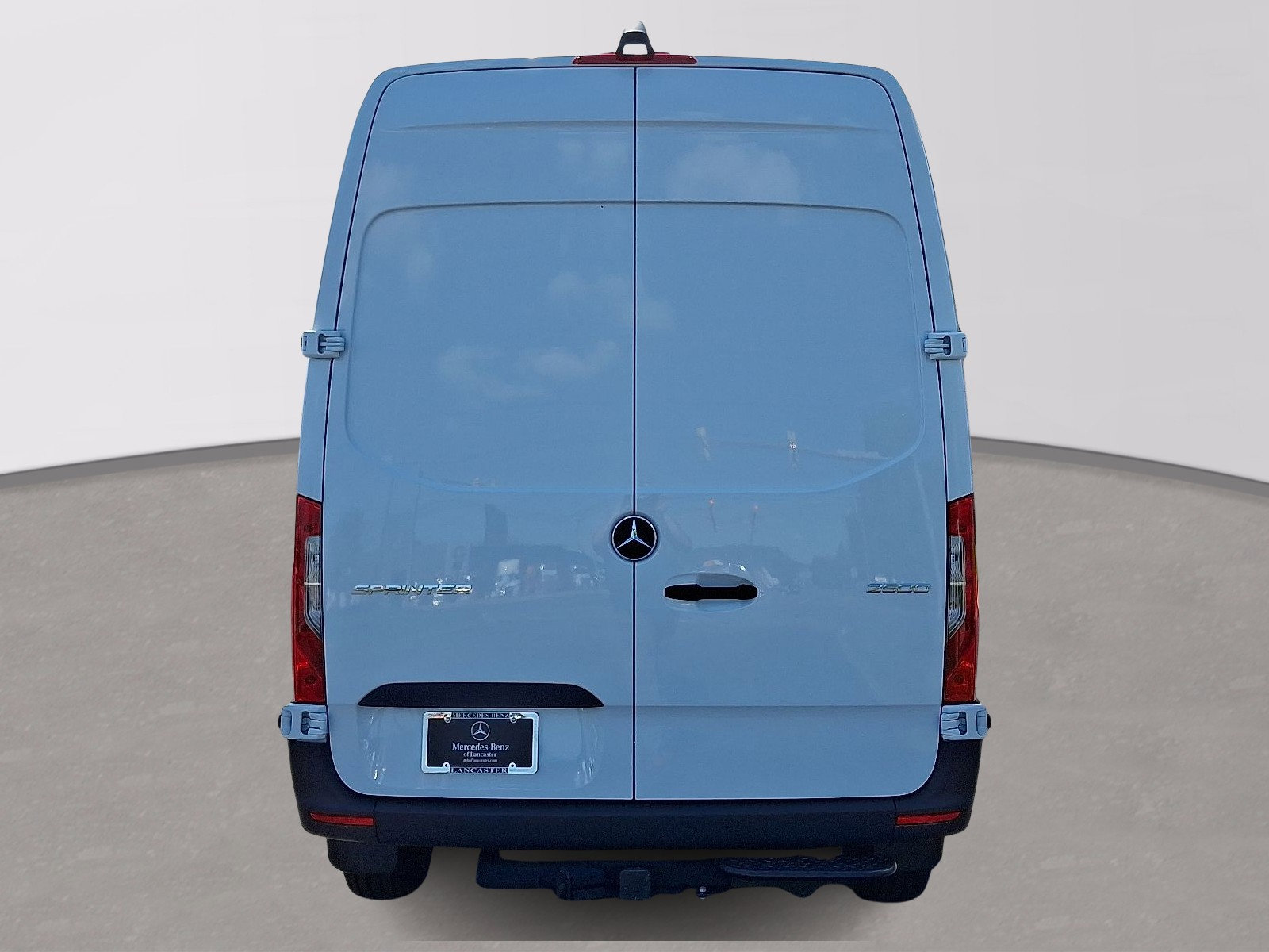 Used 2025 Mercedes-Benz Sprinter 2500 image 5