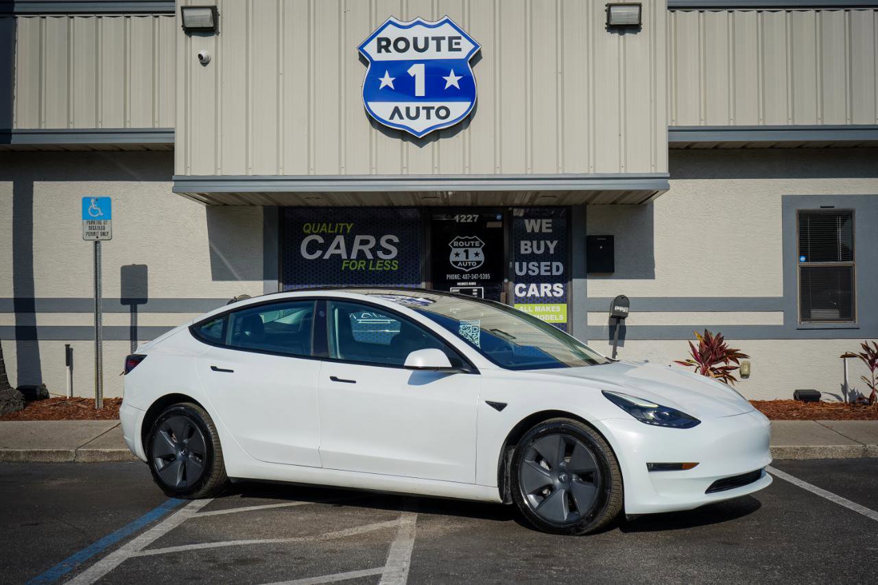 Used 2021 Tesla Model 3 Long Range AWD/4WD image 3