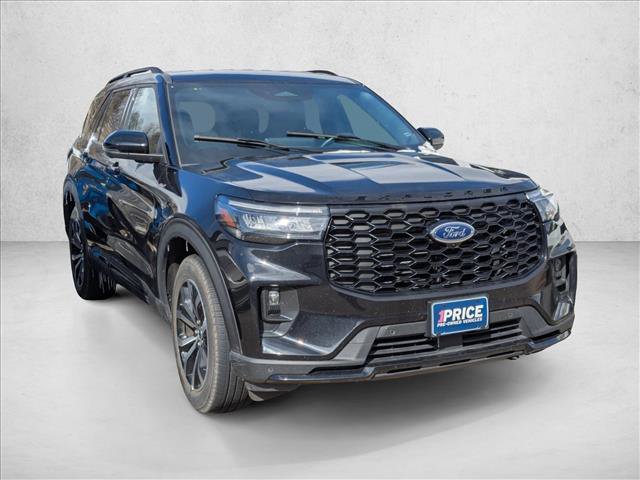 Used 2025 Ford Explorer ST-Line AWD/4WD image 3
